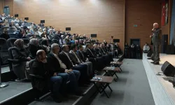 Konya'da şehir konferansları sürüyor