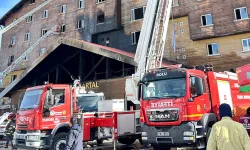 Sakarya itfaiyesi Kartalkaya'da yangına desteğe katıldı