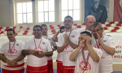 Özel çocuklar altın madalyaları Ayvalık’a getirdi
