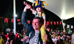 Manisalılar finali Başkan Zeyrek'le izledi